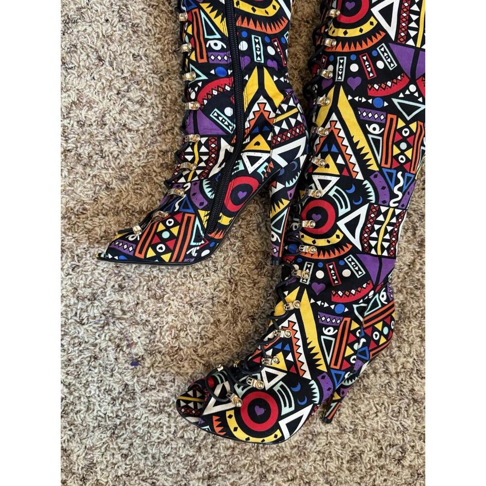 Red Kiss Women’s Thigh High Sz 7 Stiletto Boots Peep Toe Abstract Art To Wear - Picture 7 of 9